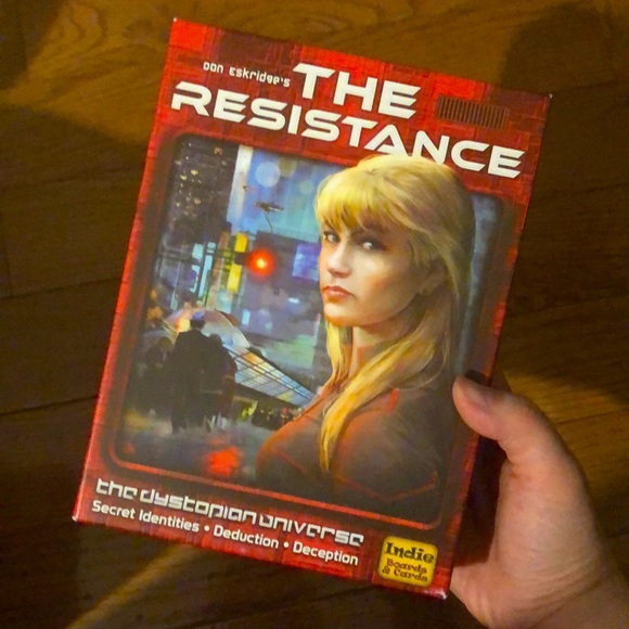 Brand New! The Resistance Boardgame - Picture 1 of 3